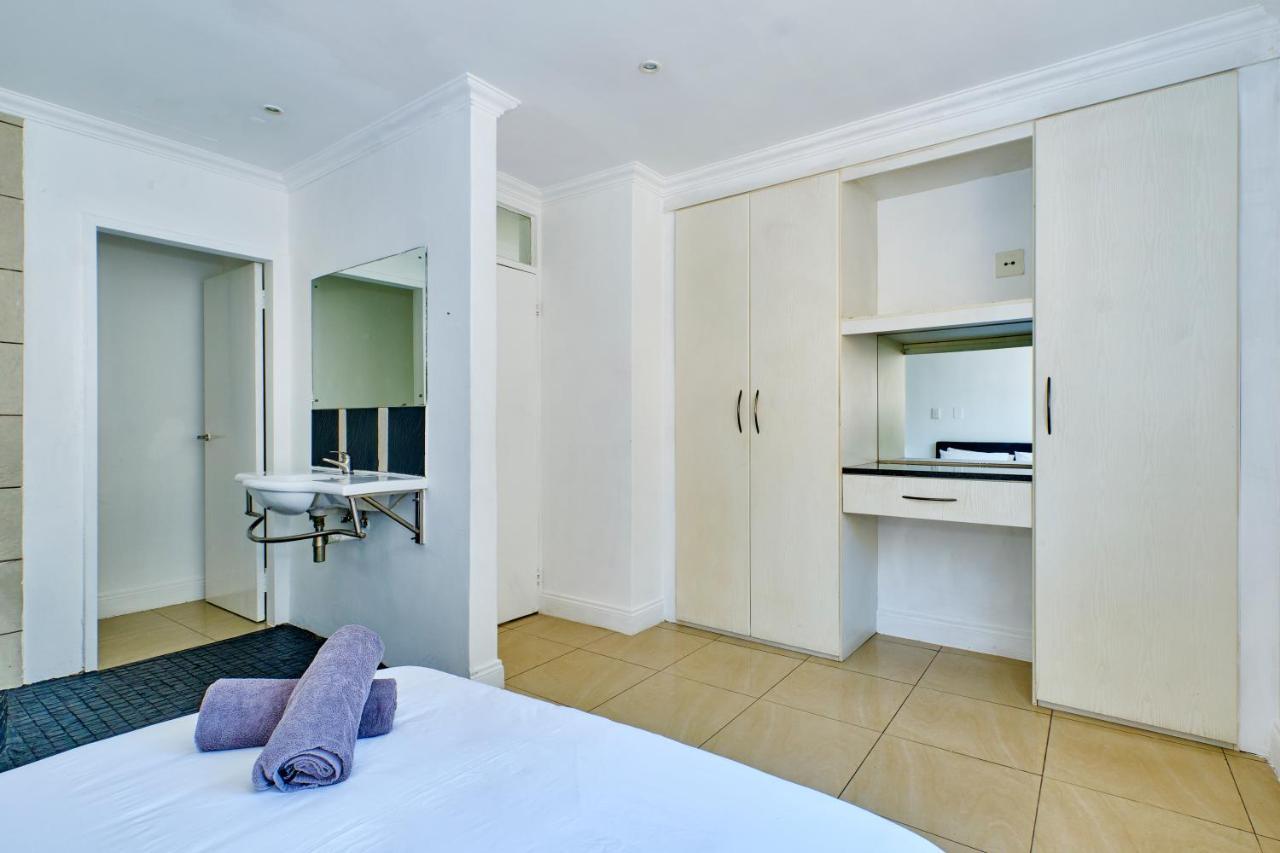 Inn & Out Sandton Park جوهانسبورغ المظهر الخارجي الصورة